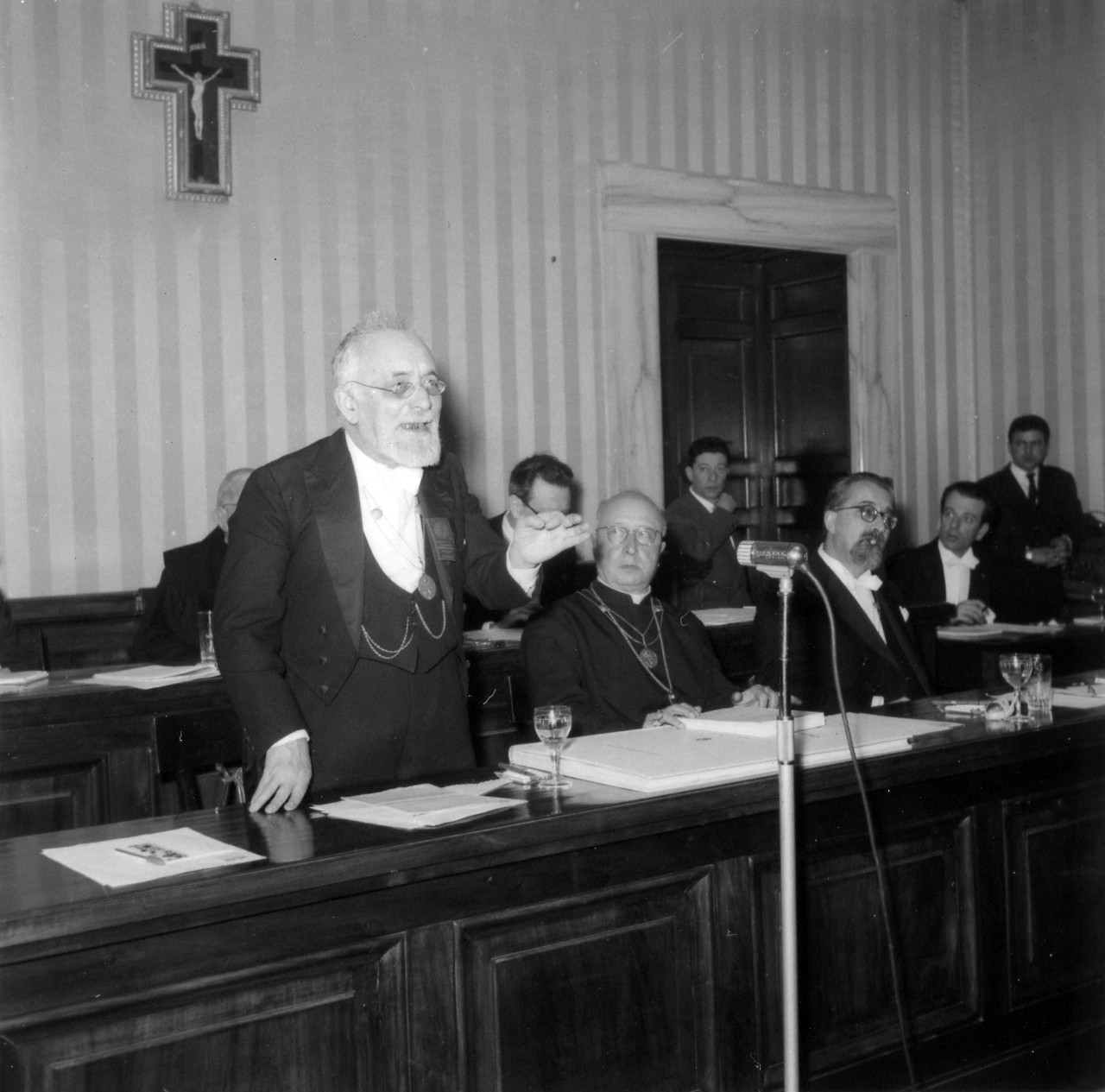 1957-20-28-May-Populations-Stellaires-N_14.jpg