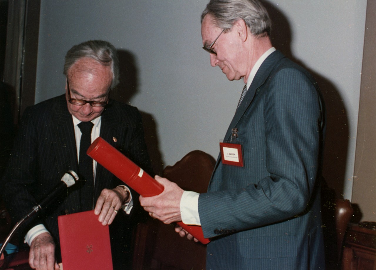 1986-27-October-Celebration_N_056.jpg
