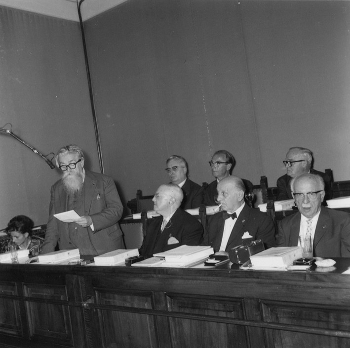 1962-5-October-Plenary-Session-071.jpg